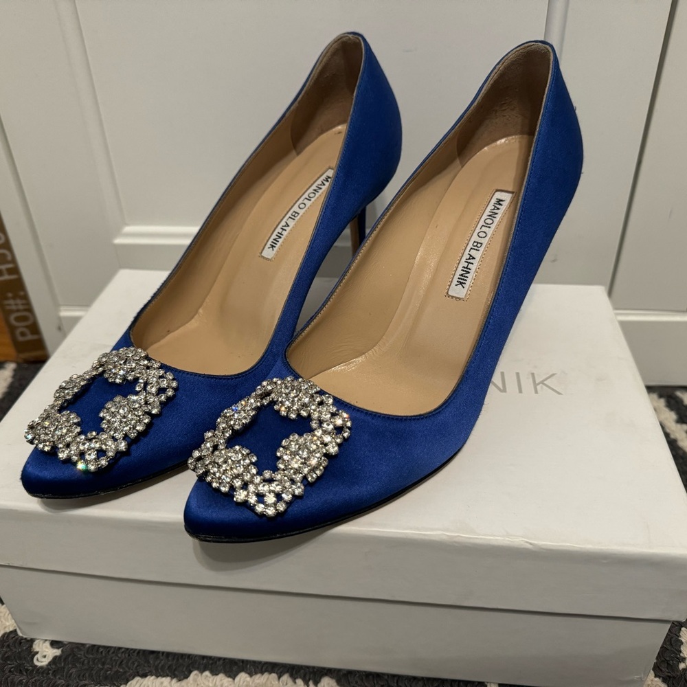 Manolo Blahnik Hangisi